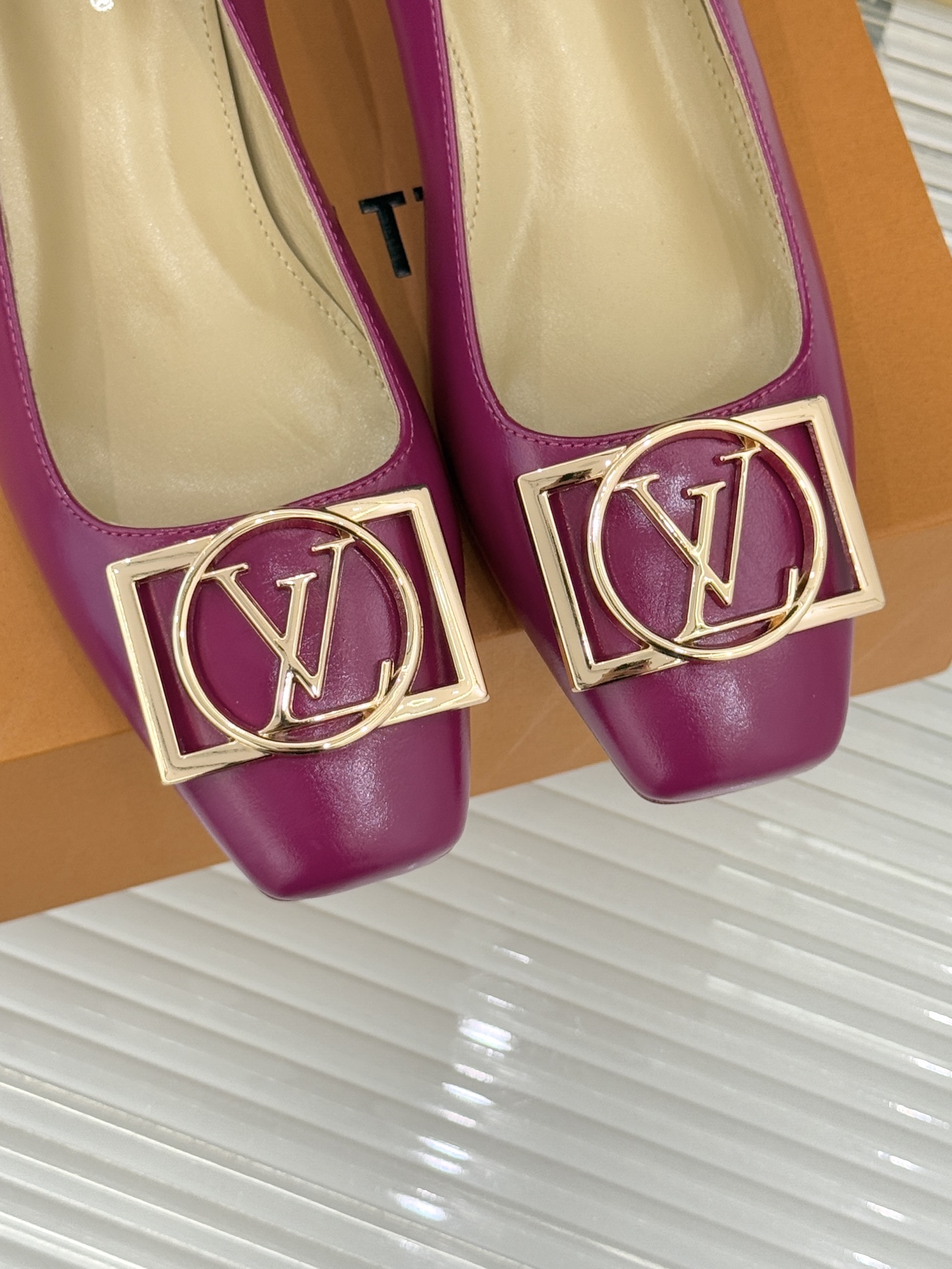 Women's high heels